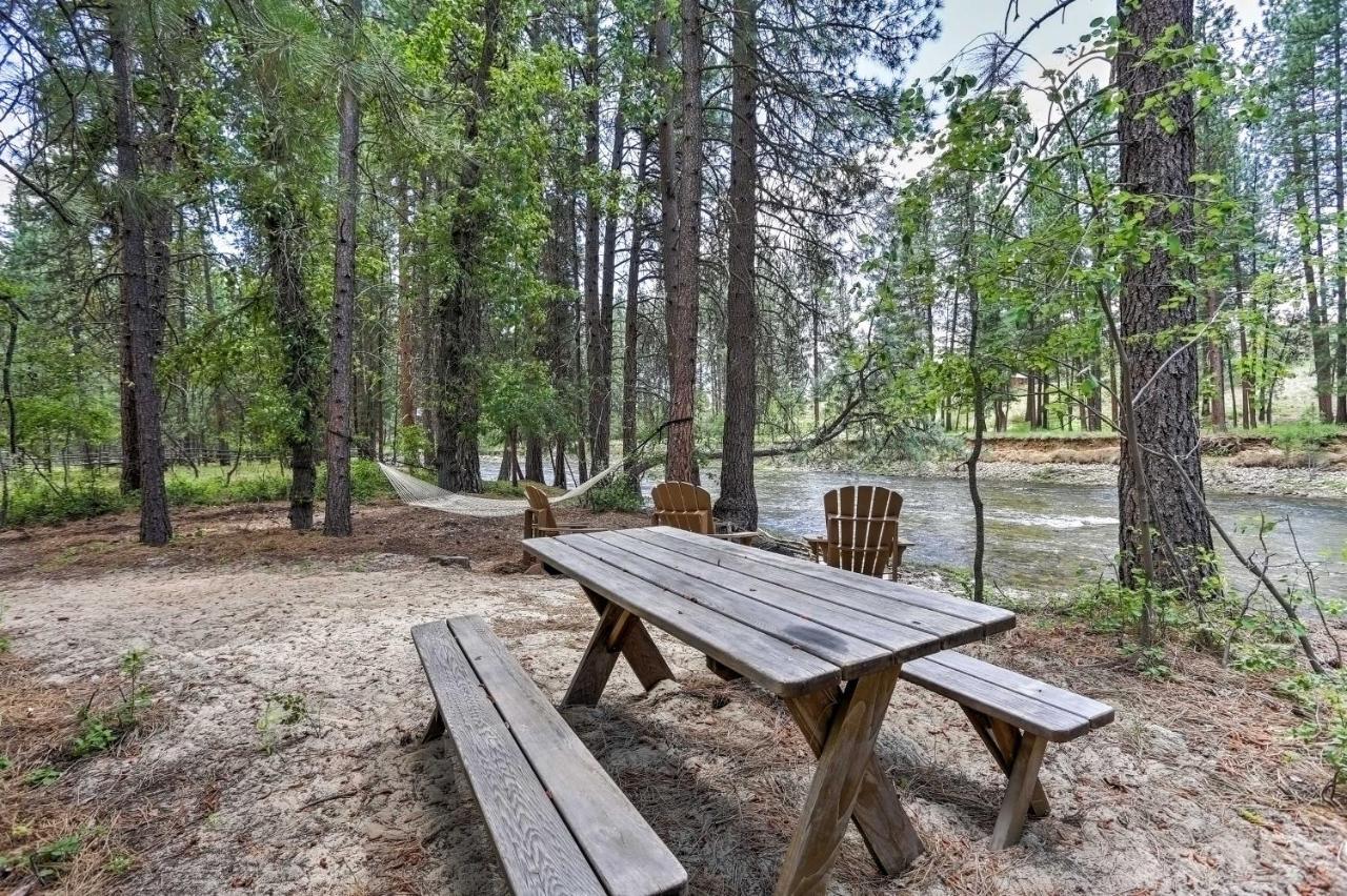 Riverside Winthrop Chalet With Hot Tub And 2 Decks! Dış mekan fotoğraf